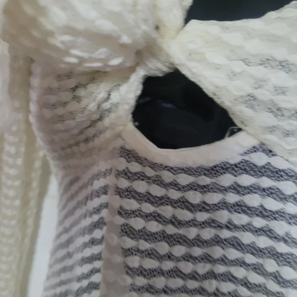 SHEIN Cream Textured Blouse with Front Tie - Picture 3 of 6